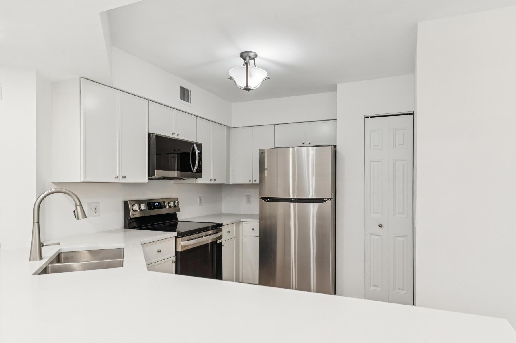400 Scotia Drive 303