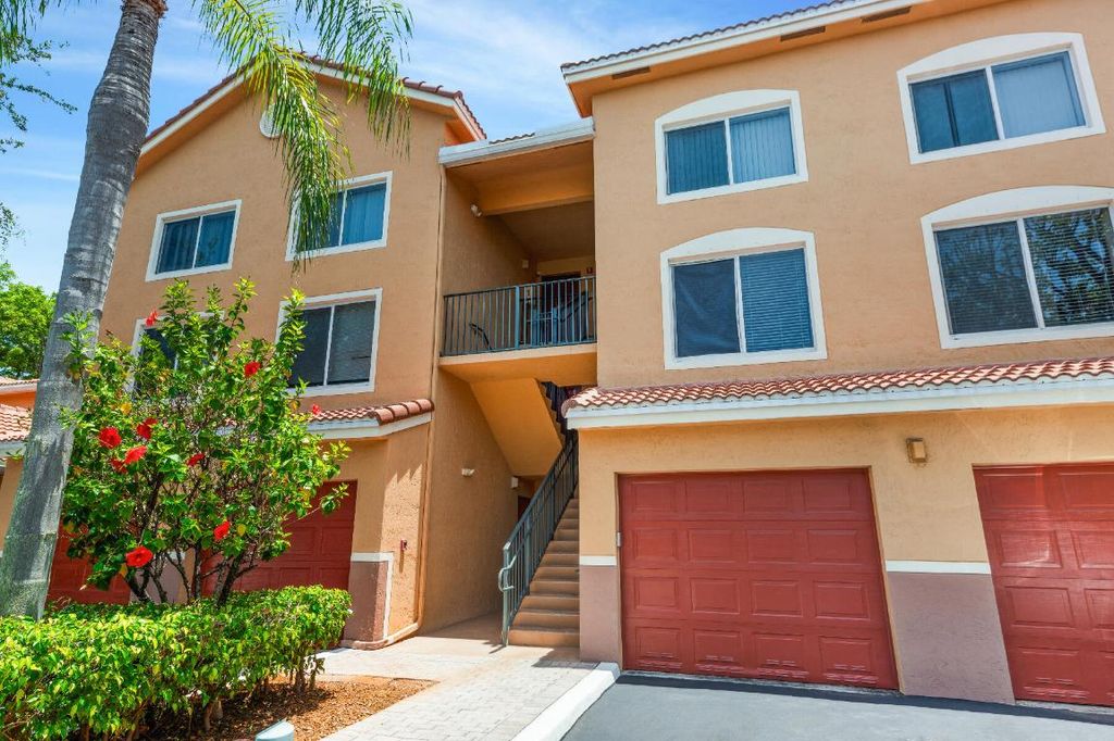 Photo of 400 Scotia Drive #303, Hypoluxo, FL 33462 (MLS # R11096471)