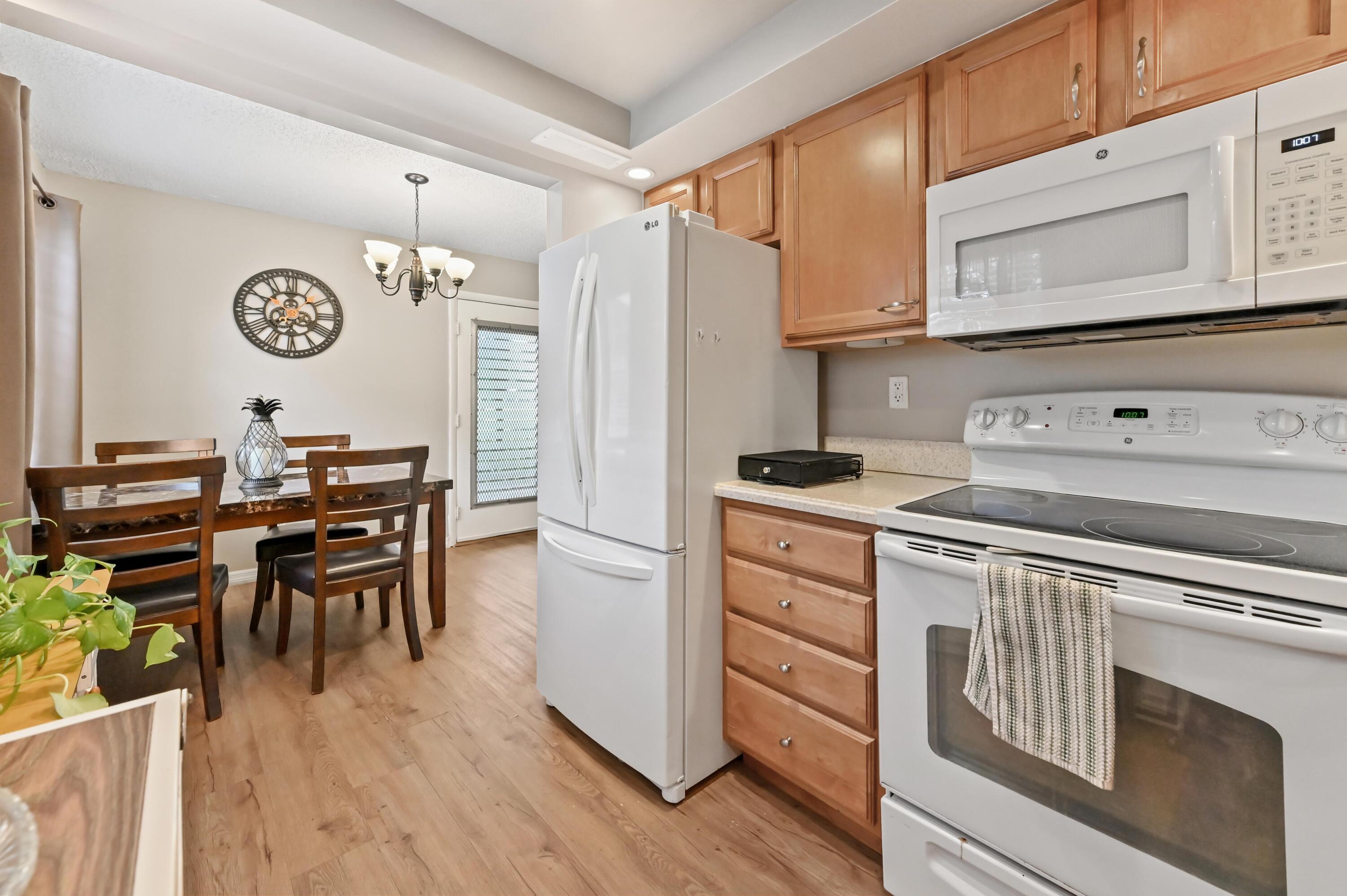 KINGS POINT CAPRI CONDOS - Residential Lease