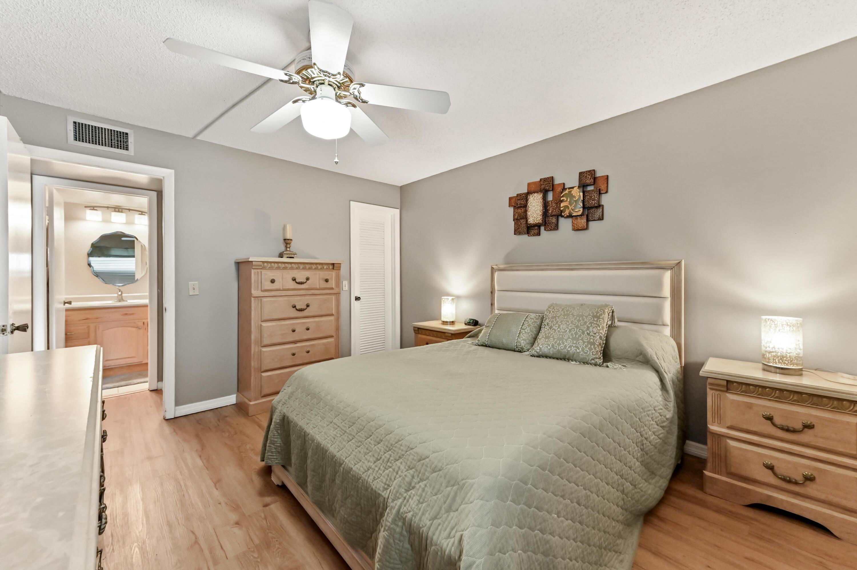 KINGS POINT CAPRI CONDOS - Residential Lease