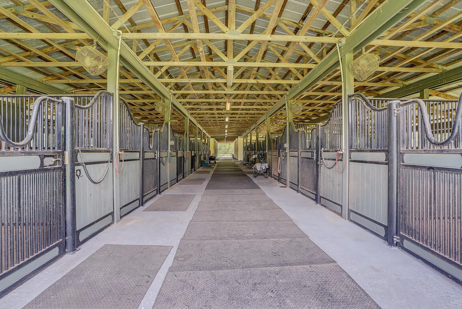 LOXAHATCHEE GROVES - Residential