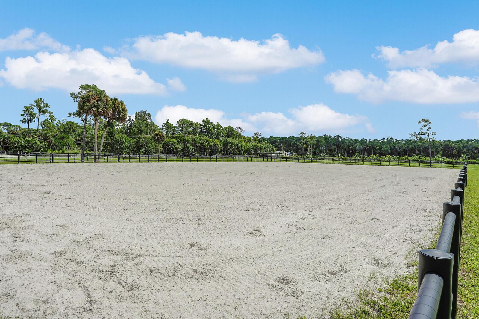 LOXAHATCHEE GROVES - Residential