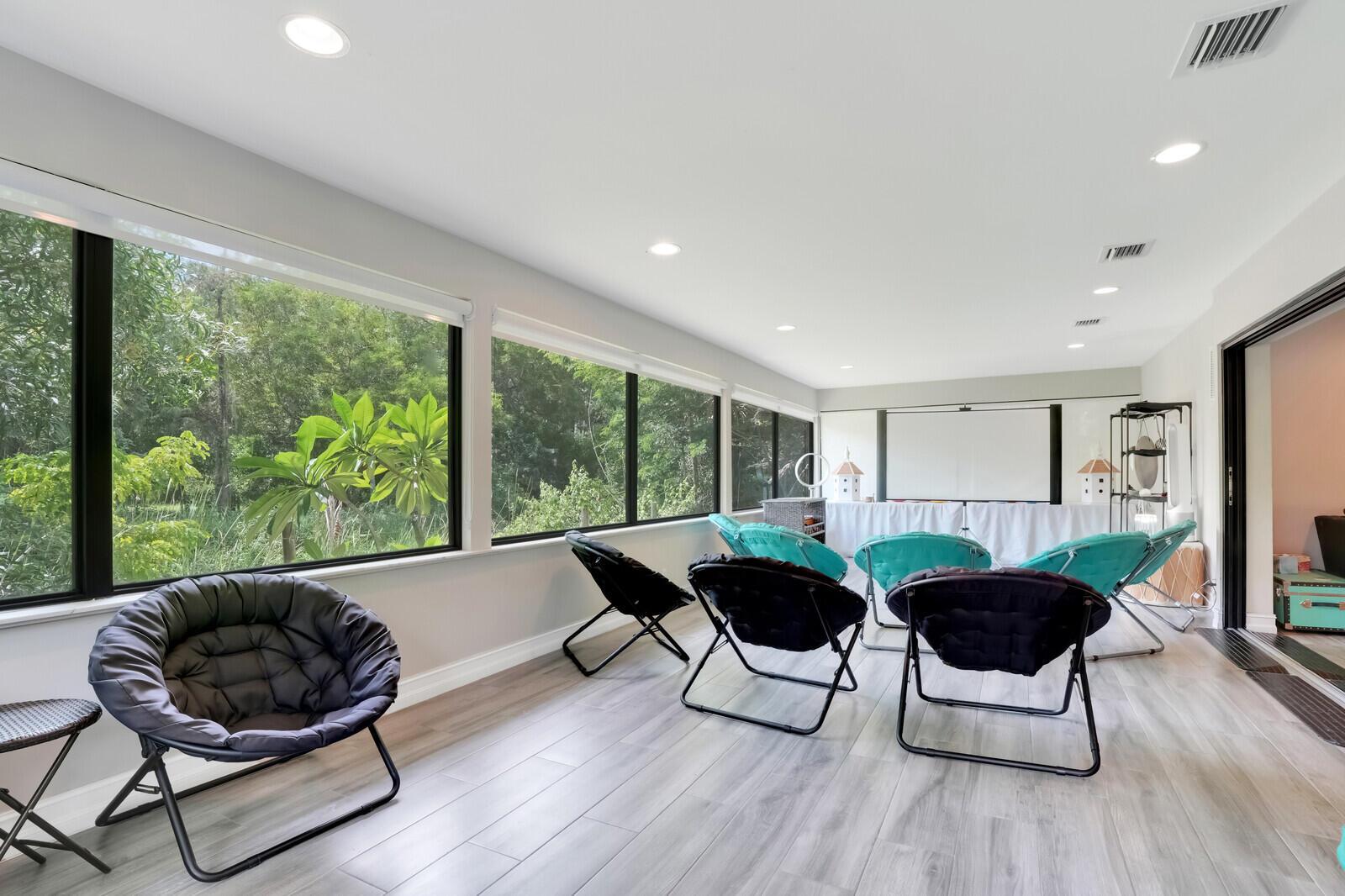 LOXAHATCHEE GROVES - Residential