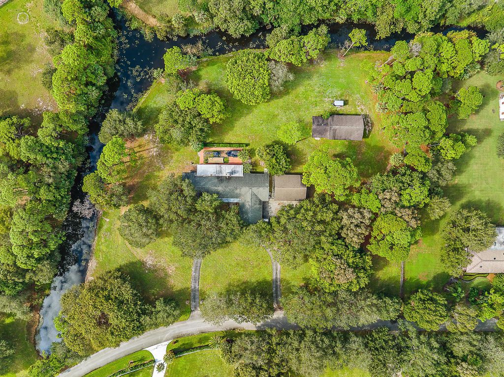 Photo of 8267 Nashua Drive, Palm Beach Gardens, FL 33418 (MLS # R11107447)