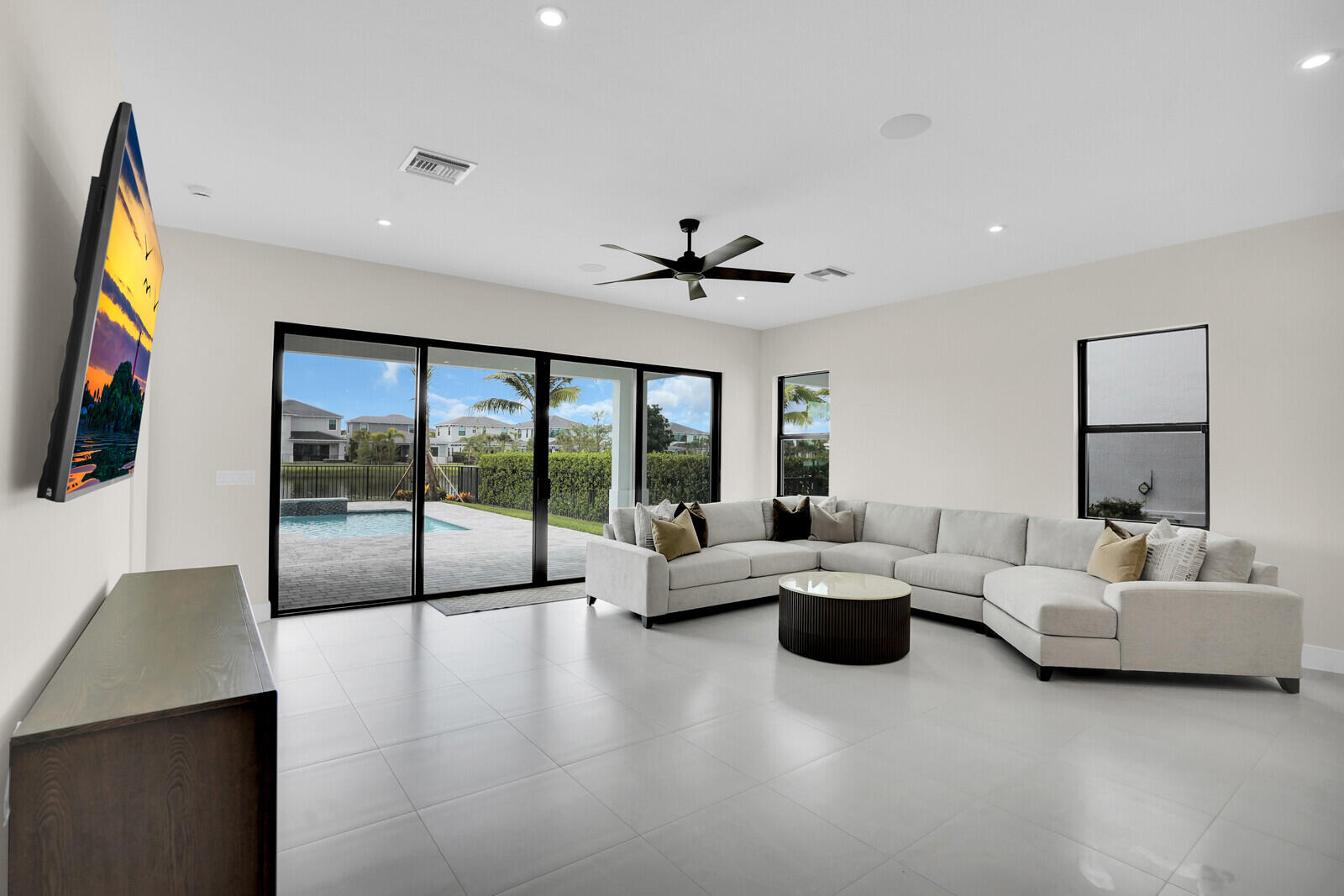 AVENIR POD - Residential