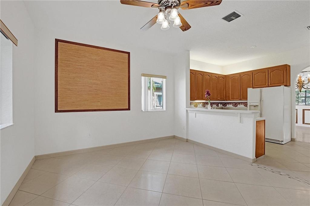 KINGS POINT - Residential