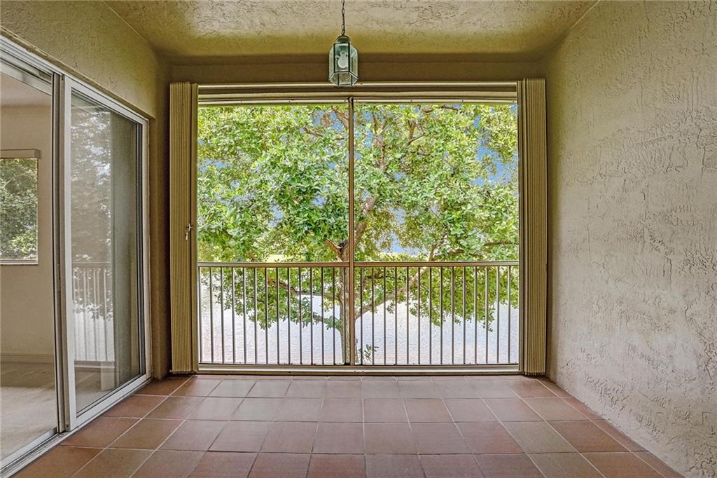 KINGS POINT - Residential