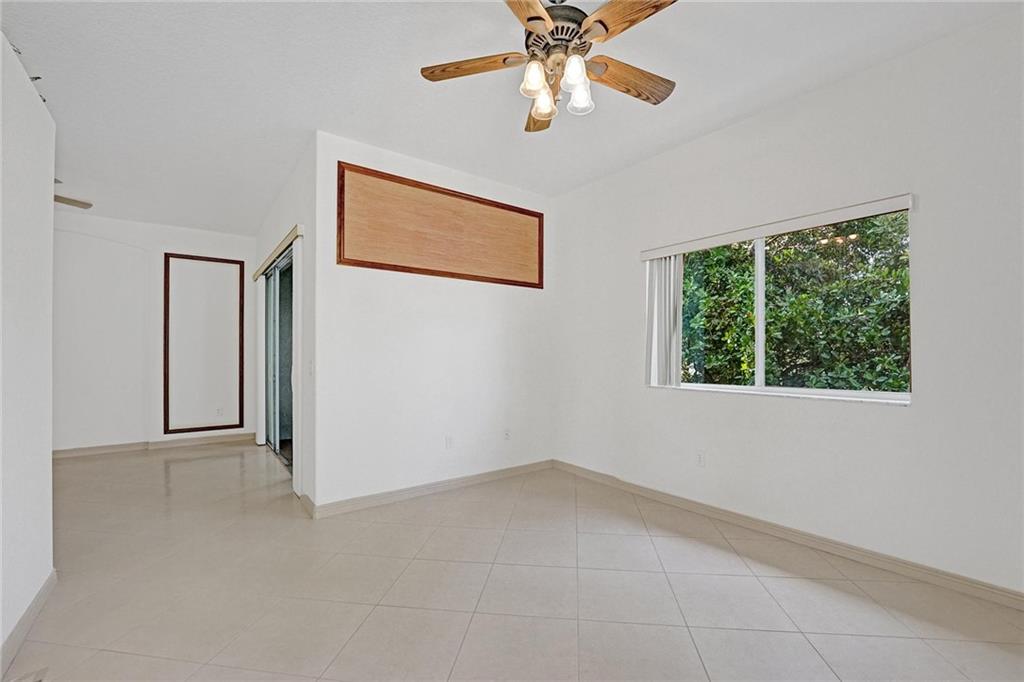 KINGS POINT - Residential