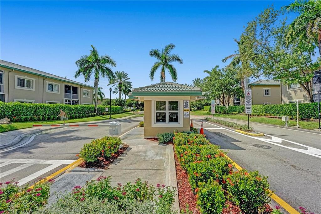 KINGS POINT - Residential