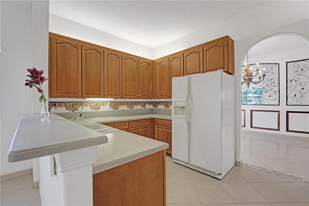 KINGS POINT - Residential