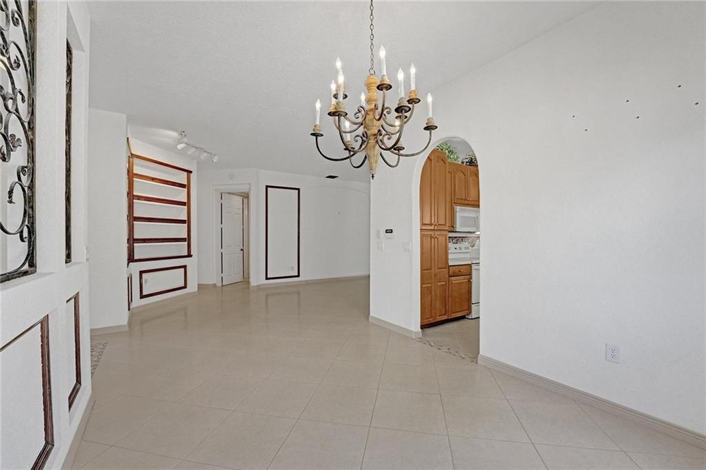 KINGS POINT - Residential