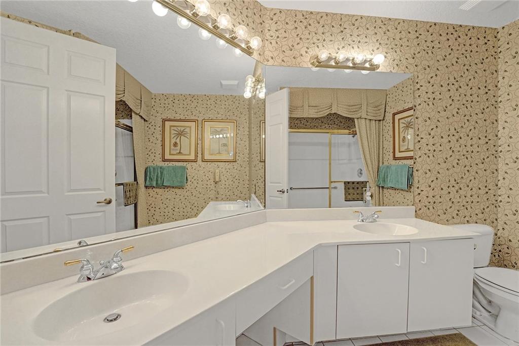 KINGS POINT - Residential