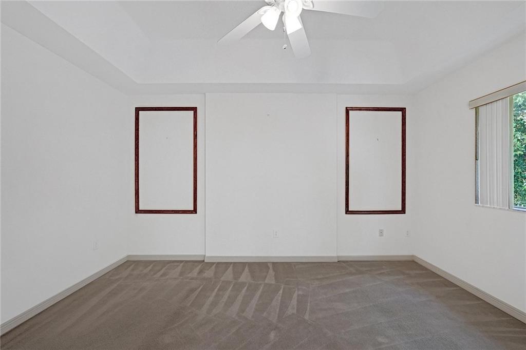 KINGS POINT - Residential