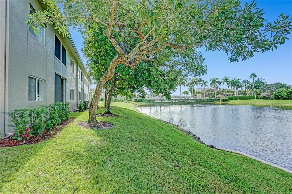 KINGS POINT - Residential