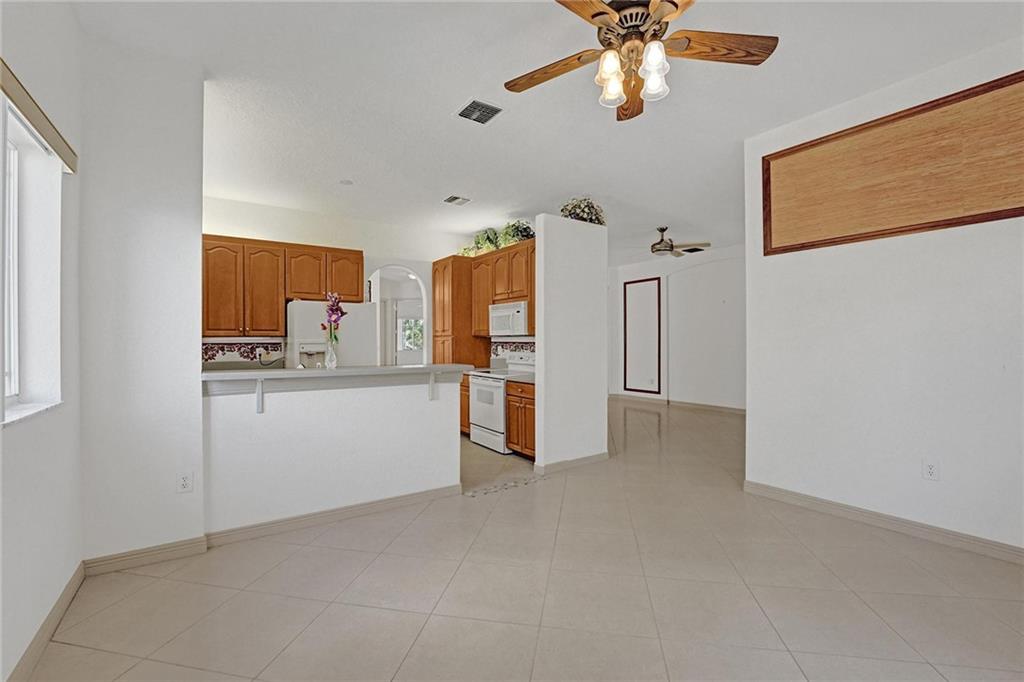 KINGS POINT - Residential