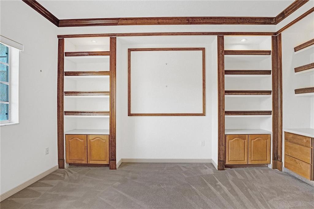 KINGS POINT - Residential