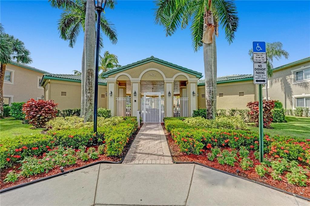 KINGS POINT - Residential