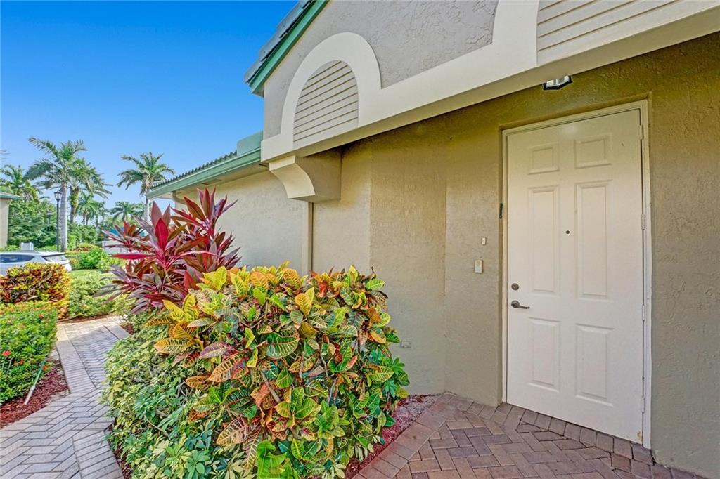 KINGS POINT - Residential