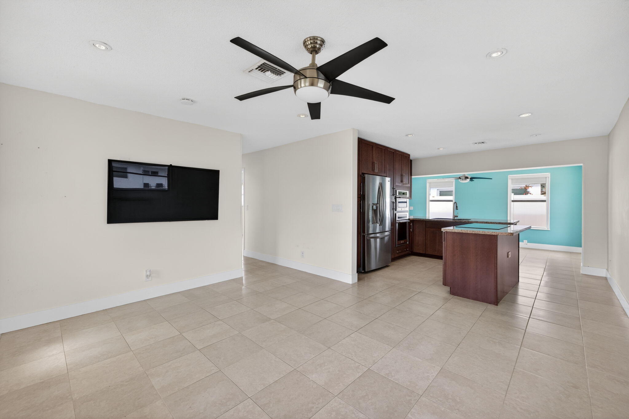 Tamarac Lakes - Residential