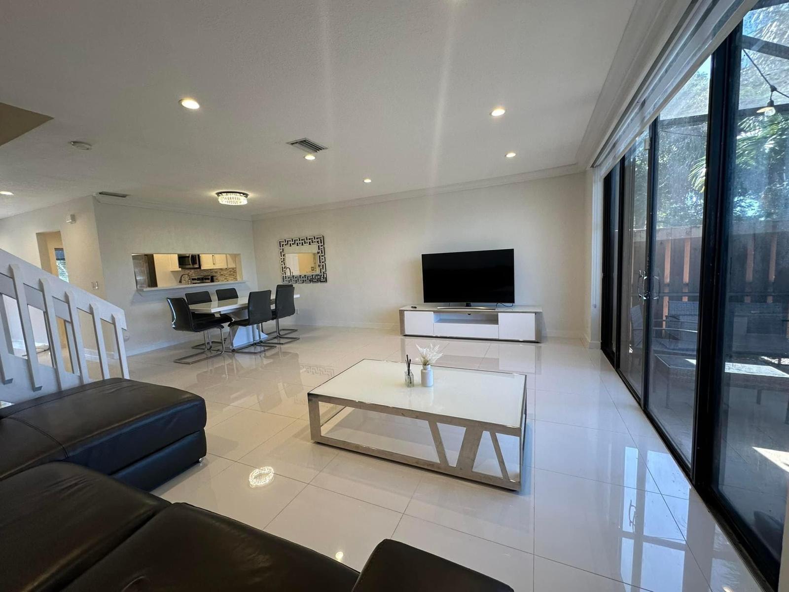 OPTIMA VILLAGE I-C CONDO - Residential