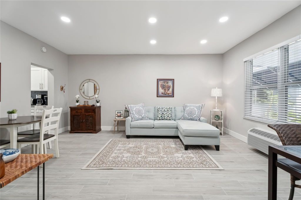 Photo of 326 Harrison Street #103a, Hollywood, FL 33019 (MLS # B26022551)