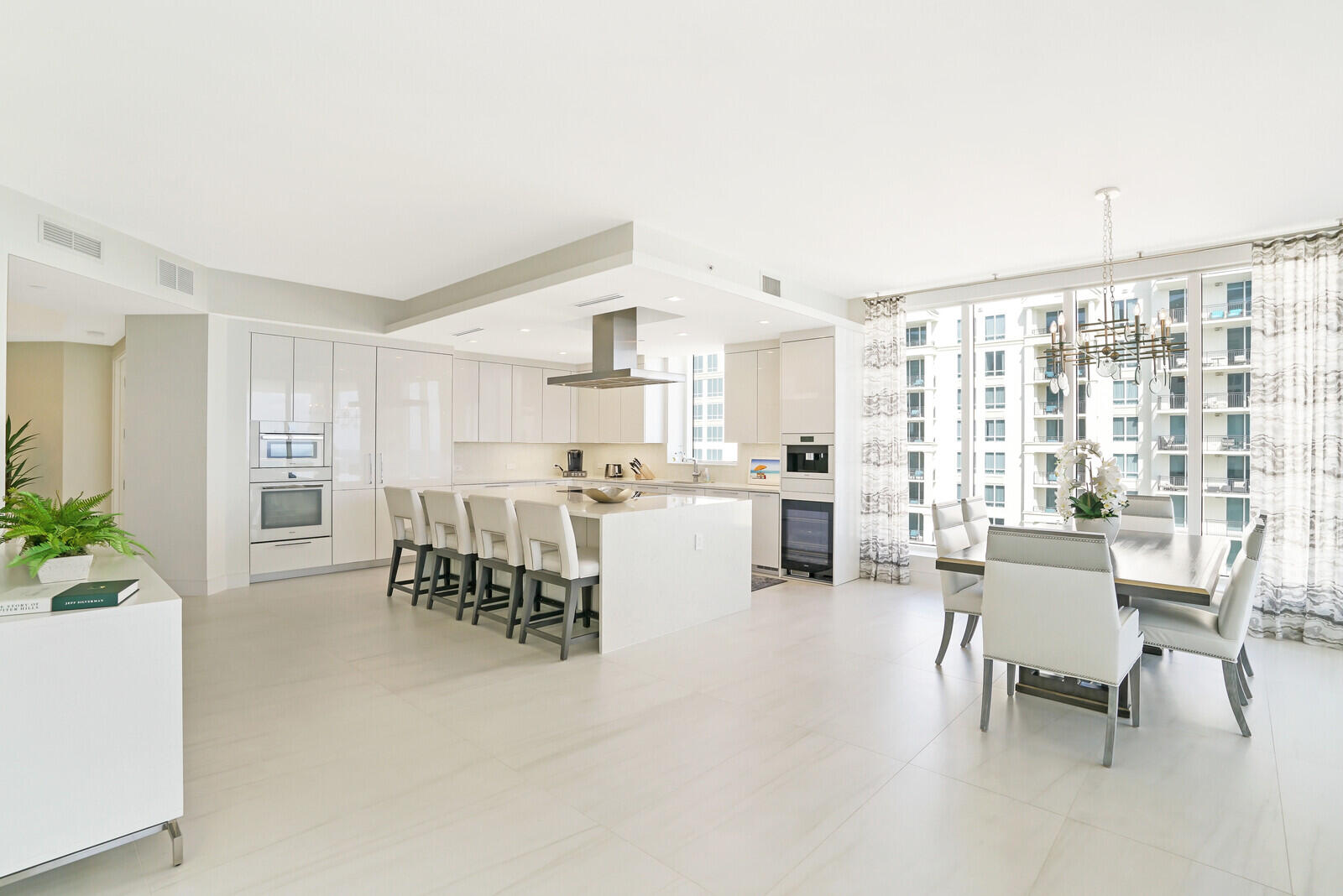 VISTABLUE SINGER ISLAND CONDO - Residential