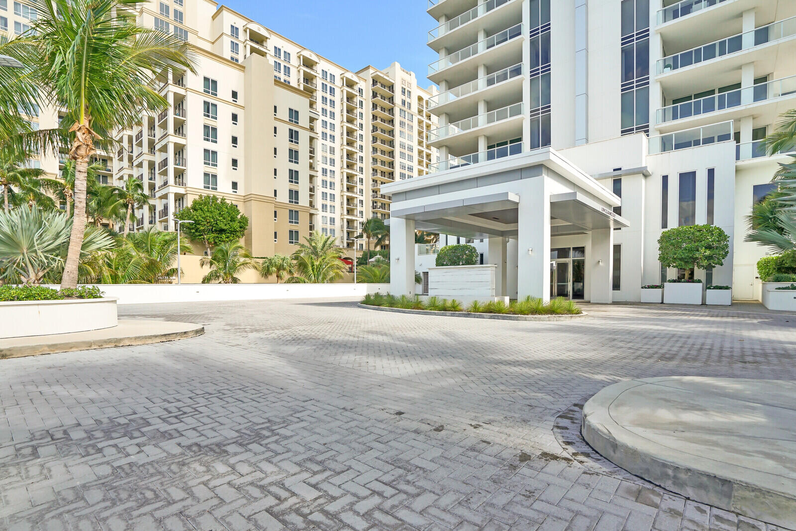 VISTABLUE SINGER ISLAND CONDO - Residential