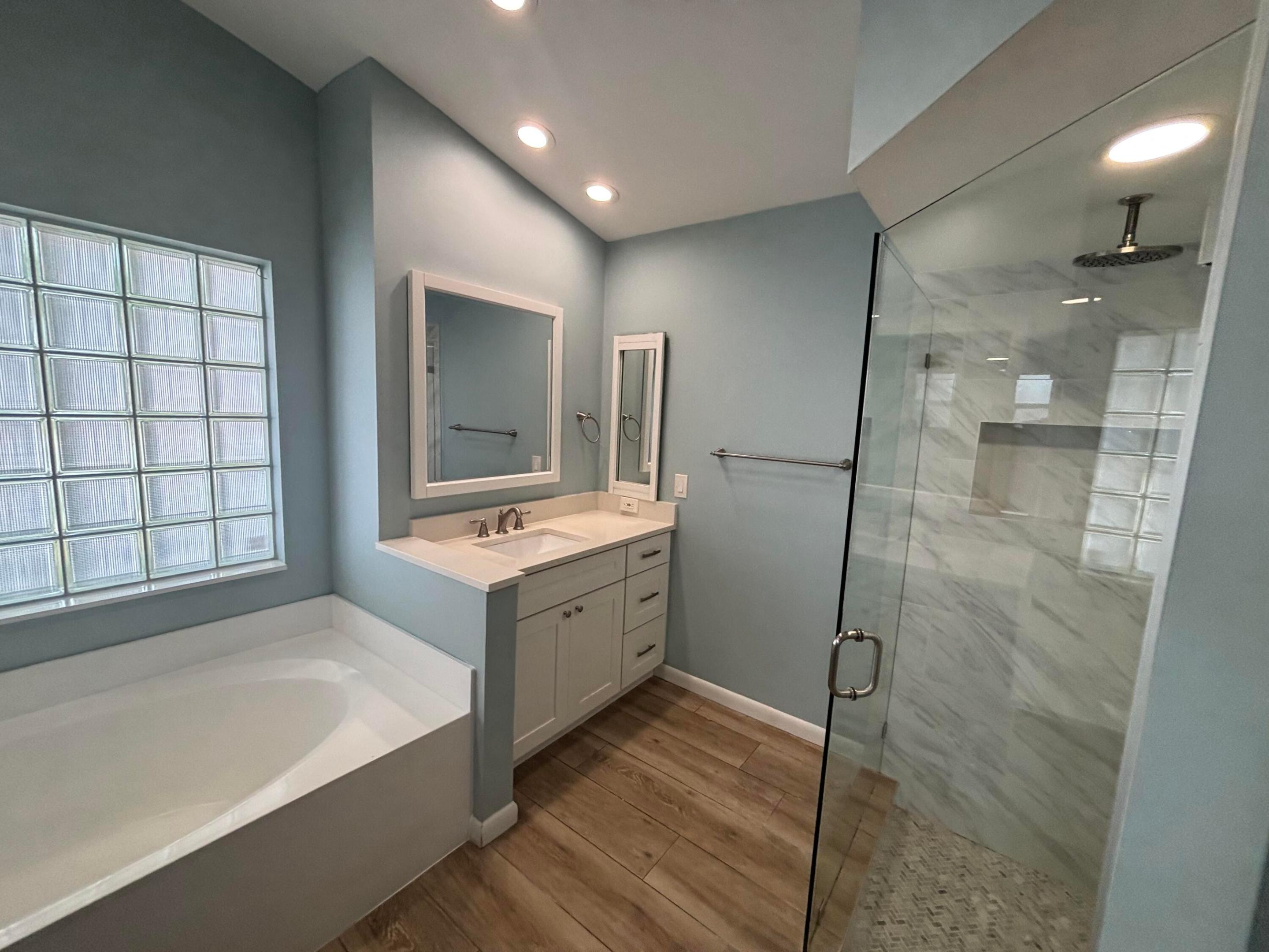 COSTA BRAVA - Residential Lease