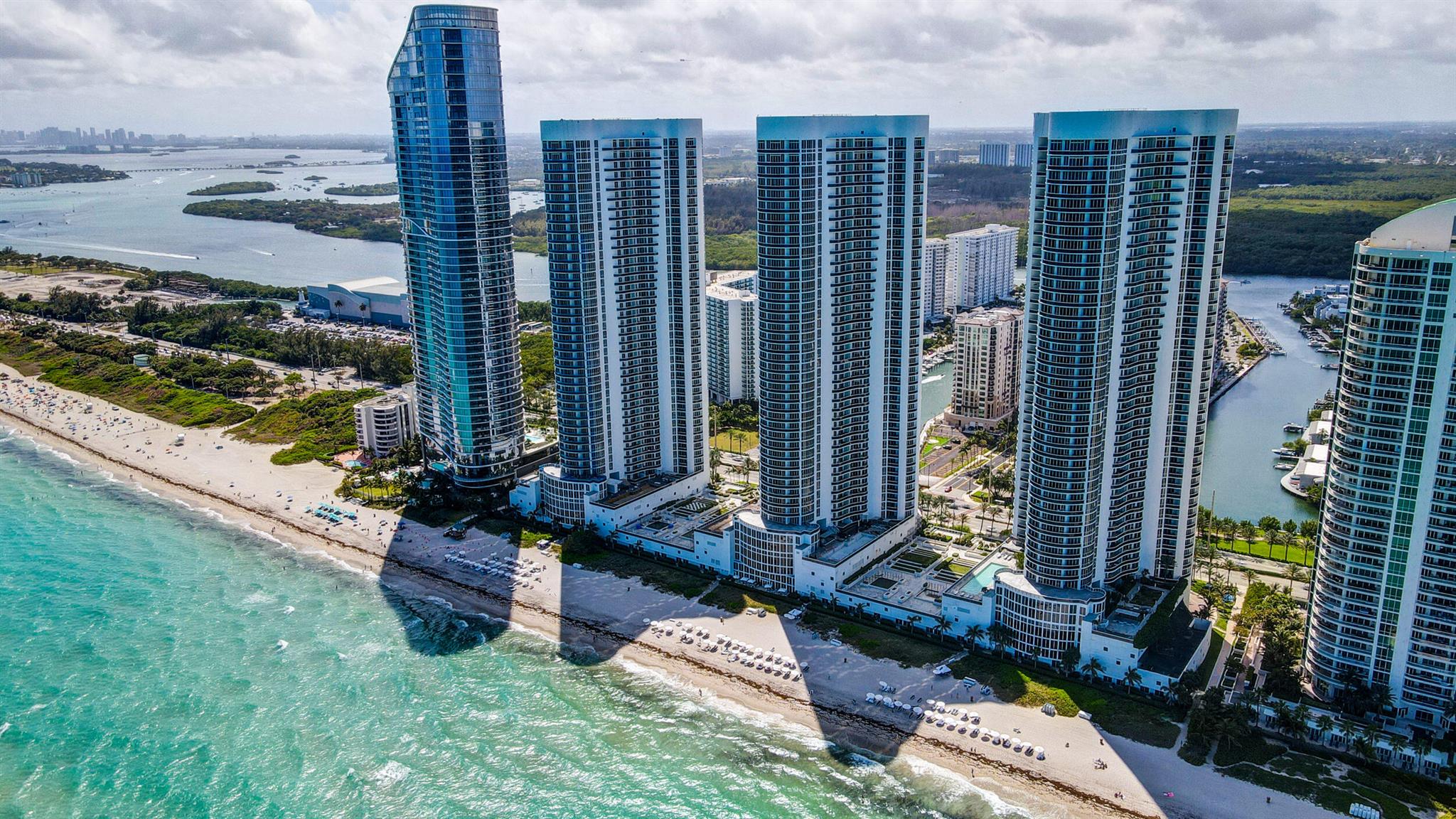 TDR TOWER II CONDO - Residential Lease