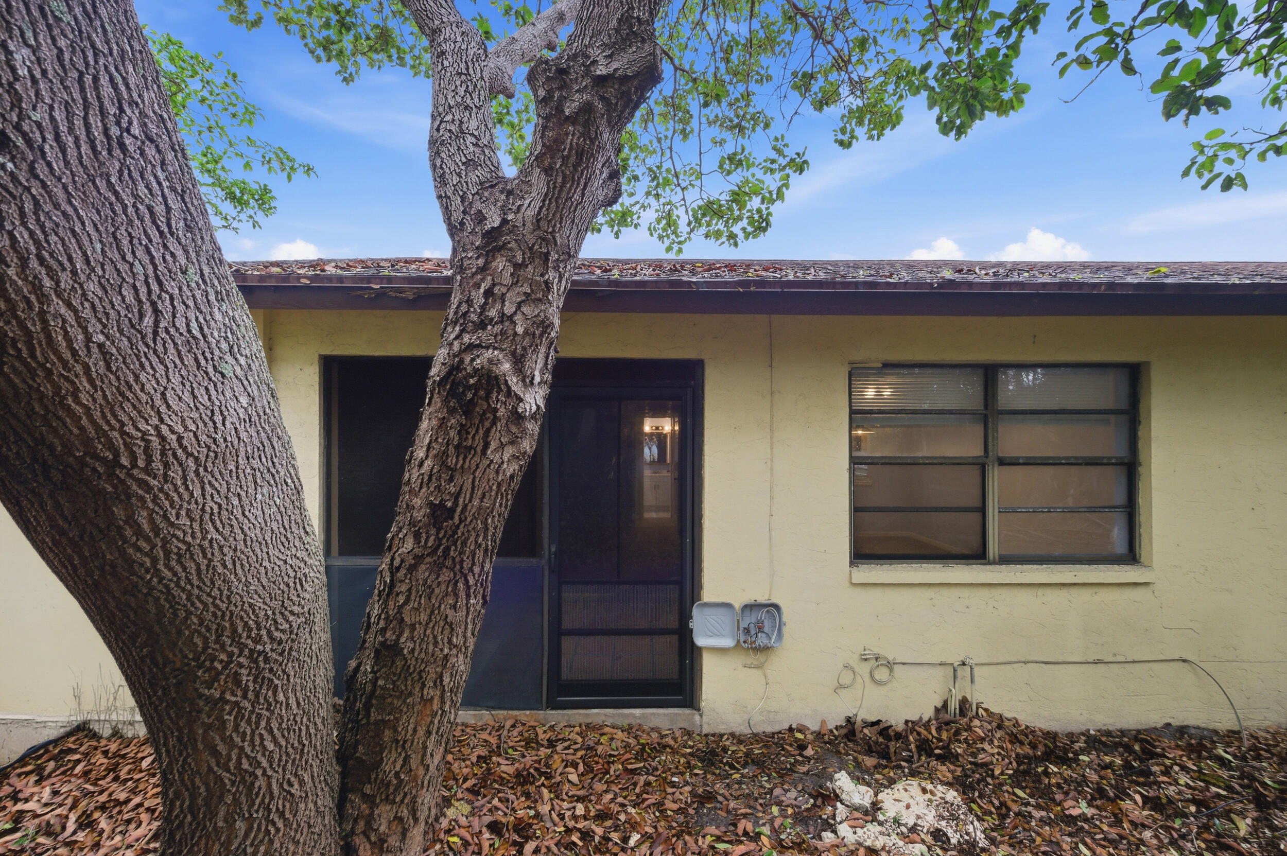 GLENWOOD VILLAGE CONDO - Residential Lease