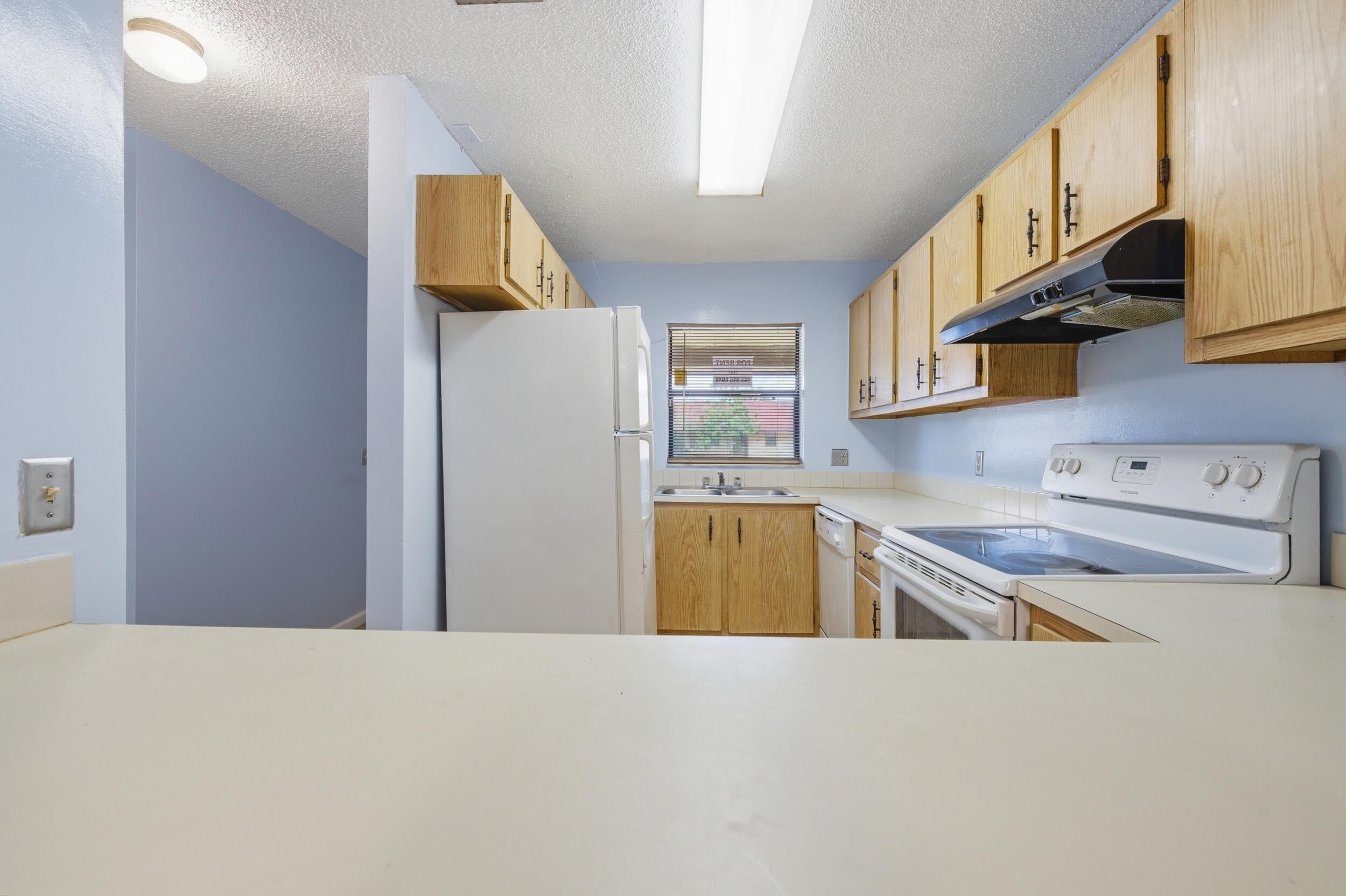 GLENWOOD VILLAGE CONDO - Residential Lease