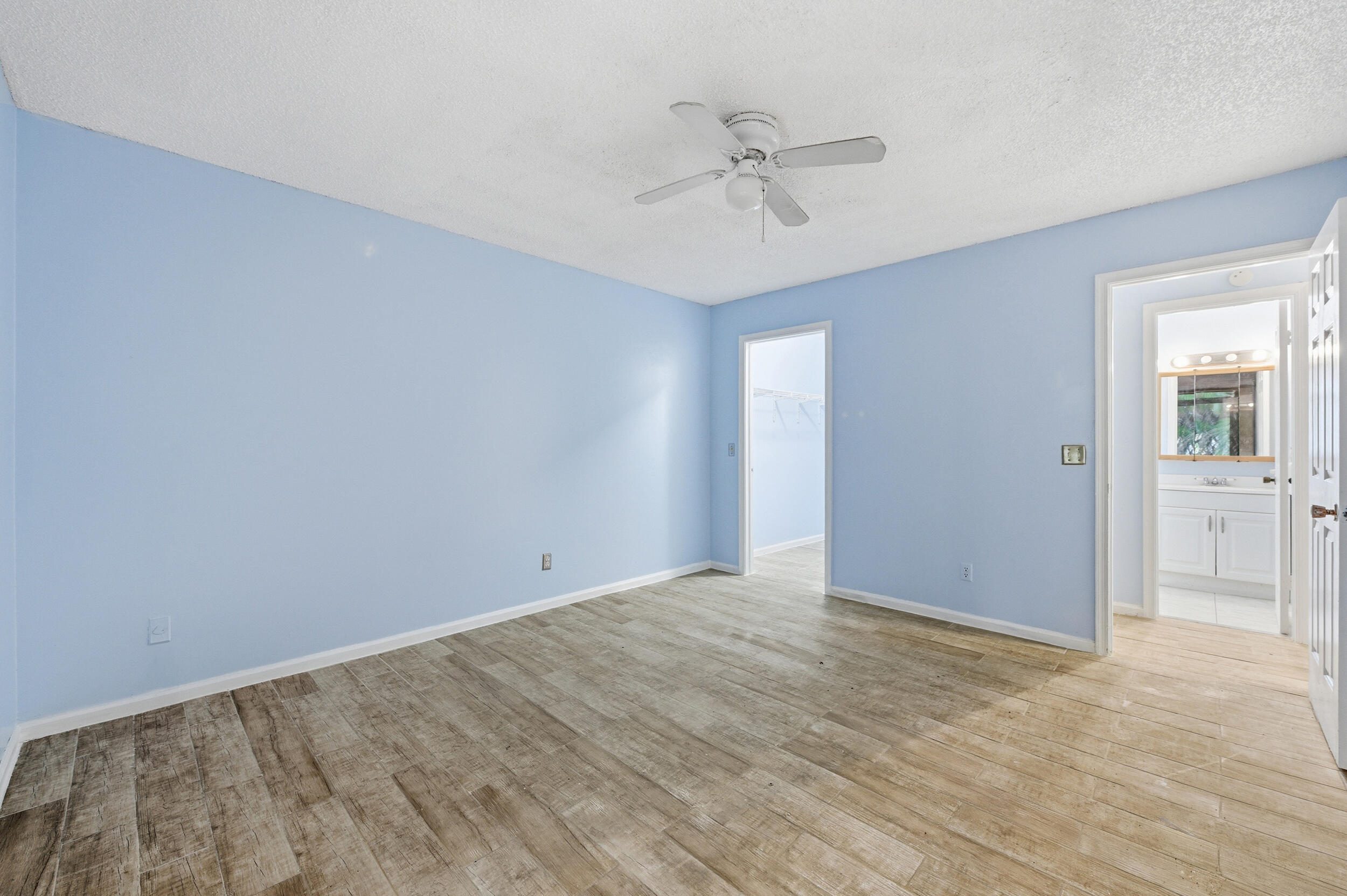 GLENWOOD VILLAGE CONDO - Residential Lease