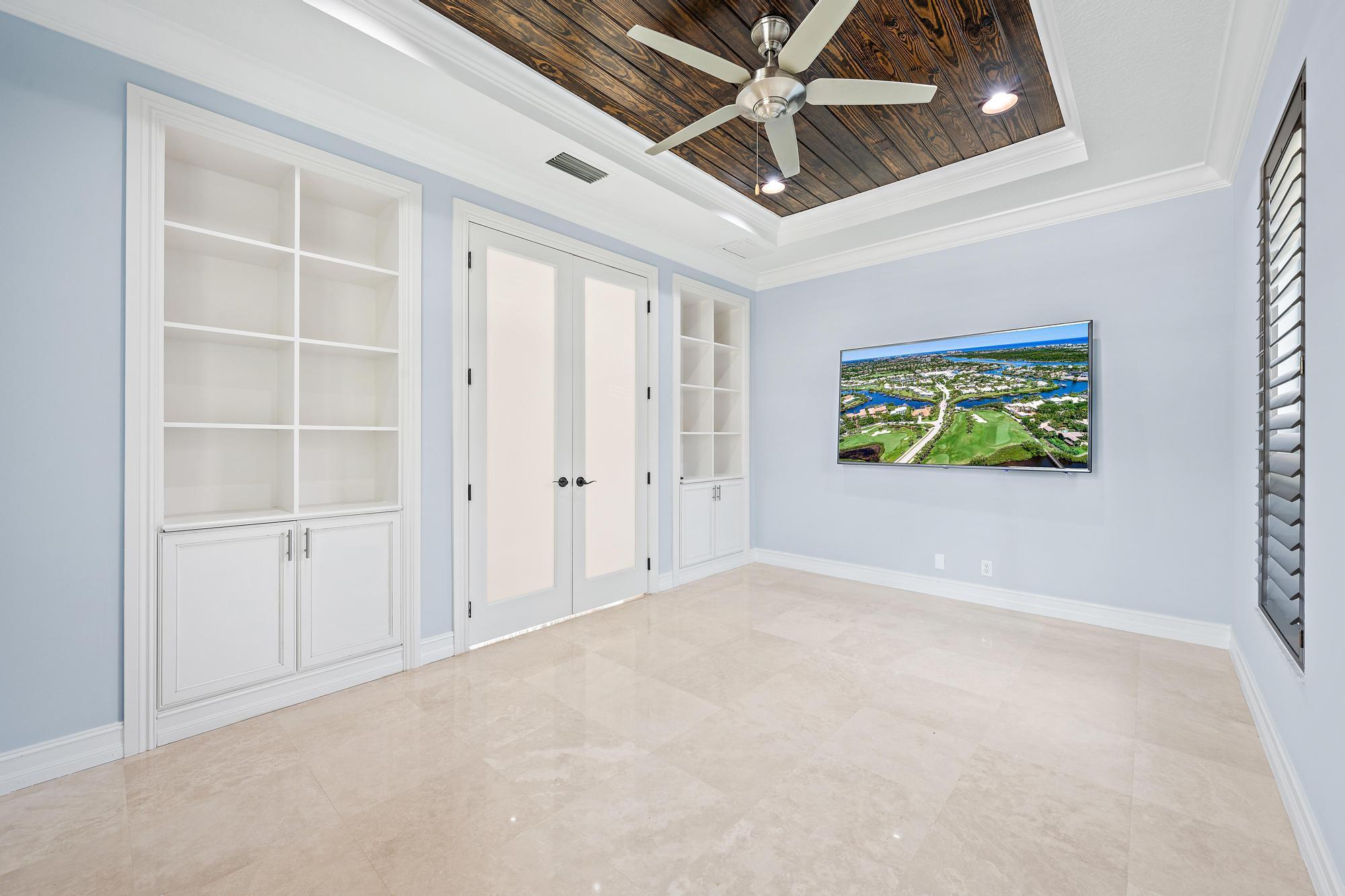 JUPITER COUNTRY CLUB - Residential