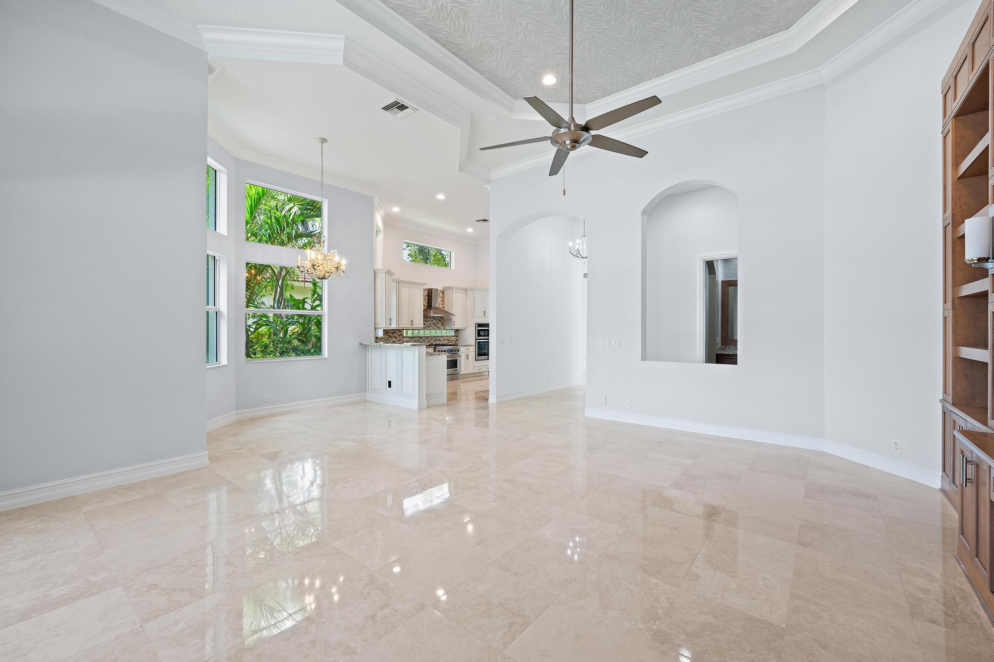 JUPITER COUNTRY CLUB - Residential