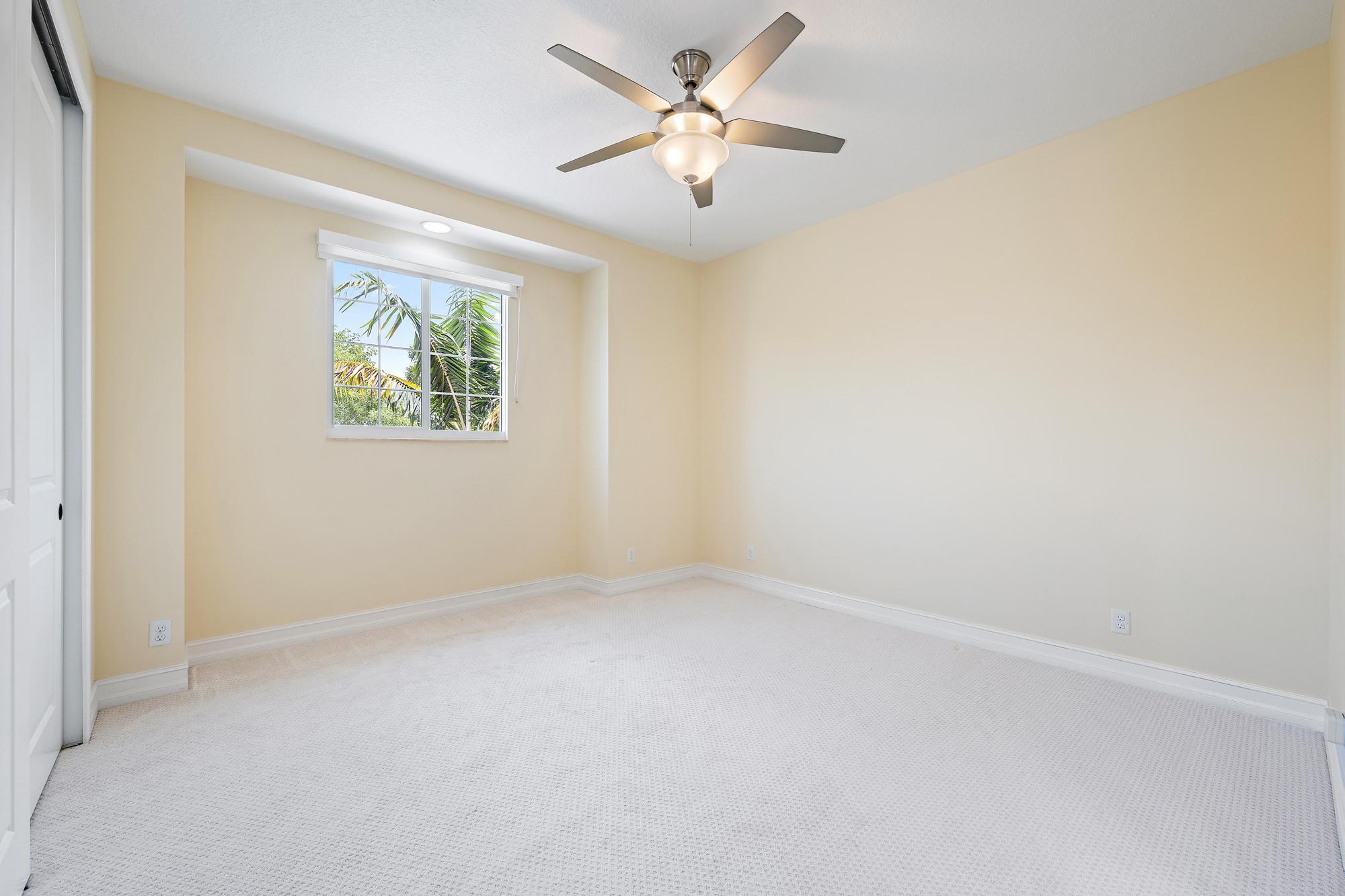 JUPITER COUNTRY CLUB - Residential