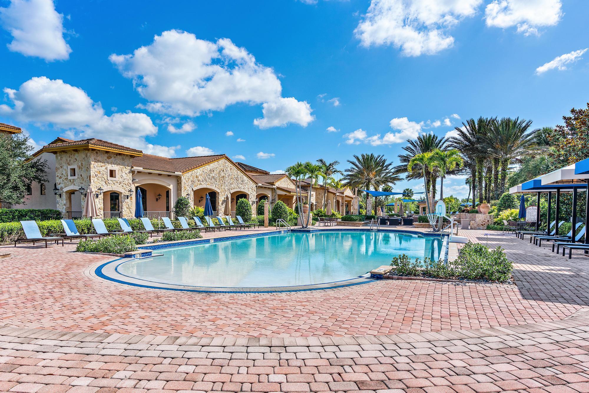 JUPITER COUNTRY CLUB - Residential