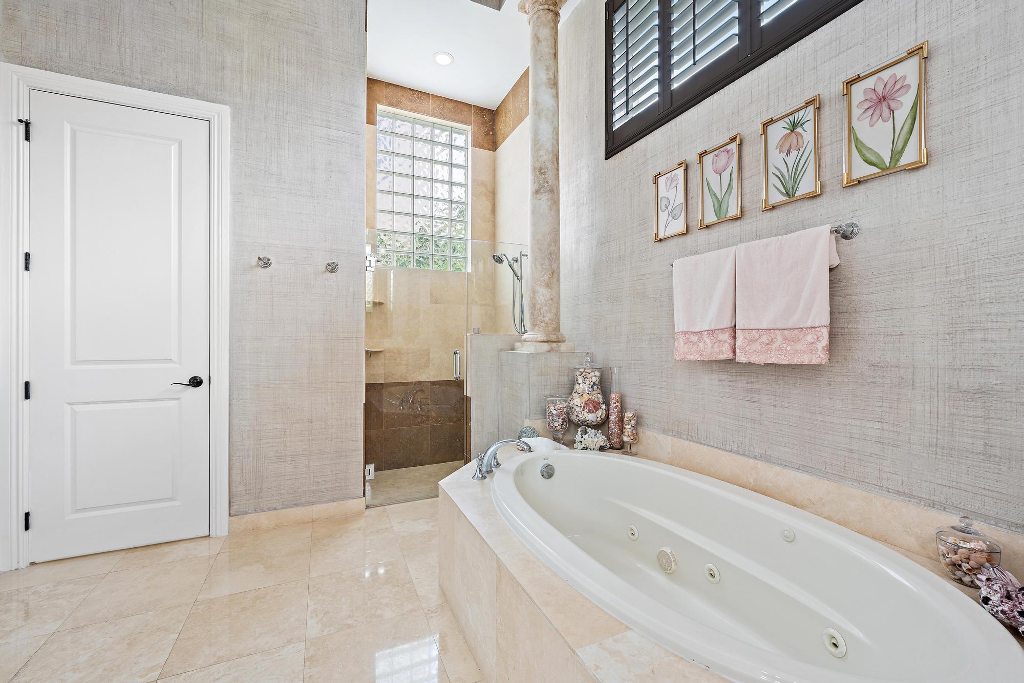 JUPITER COUNTRY CLUB - Residential