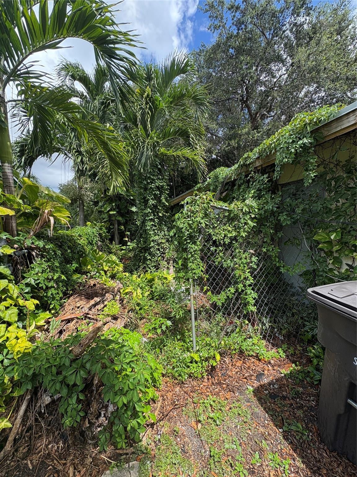 2109 PINEHURST Drive