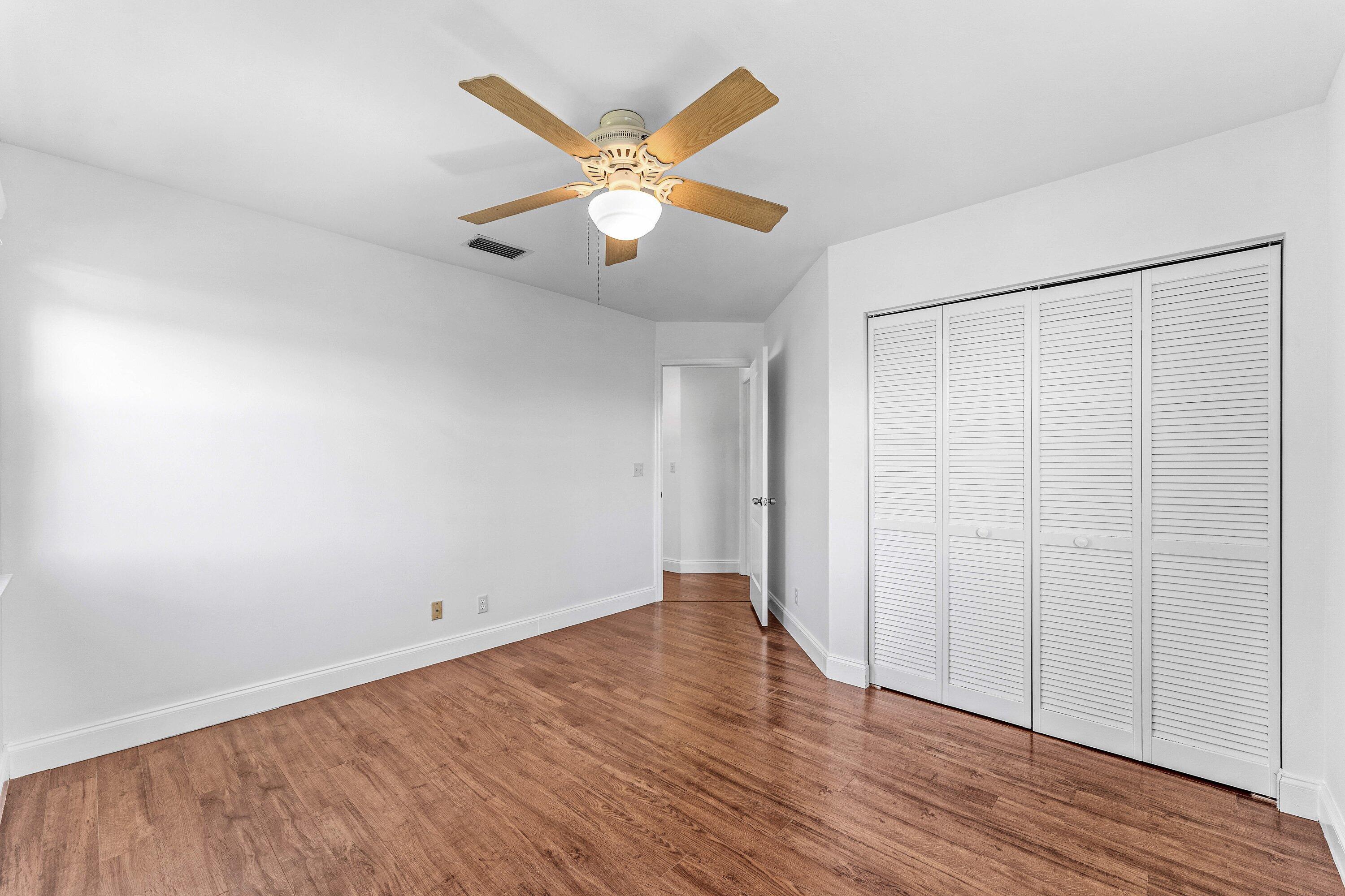 BOCA GARDENS 3 - Residential