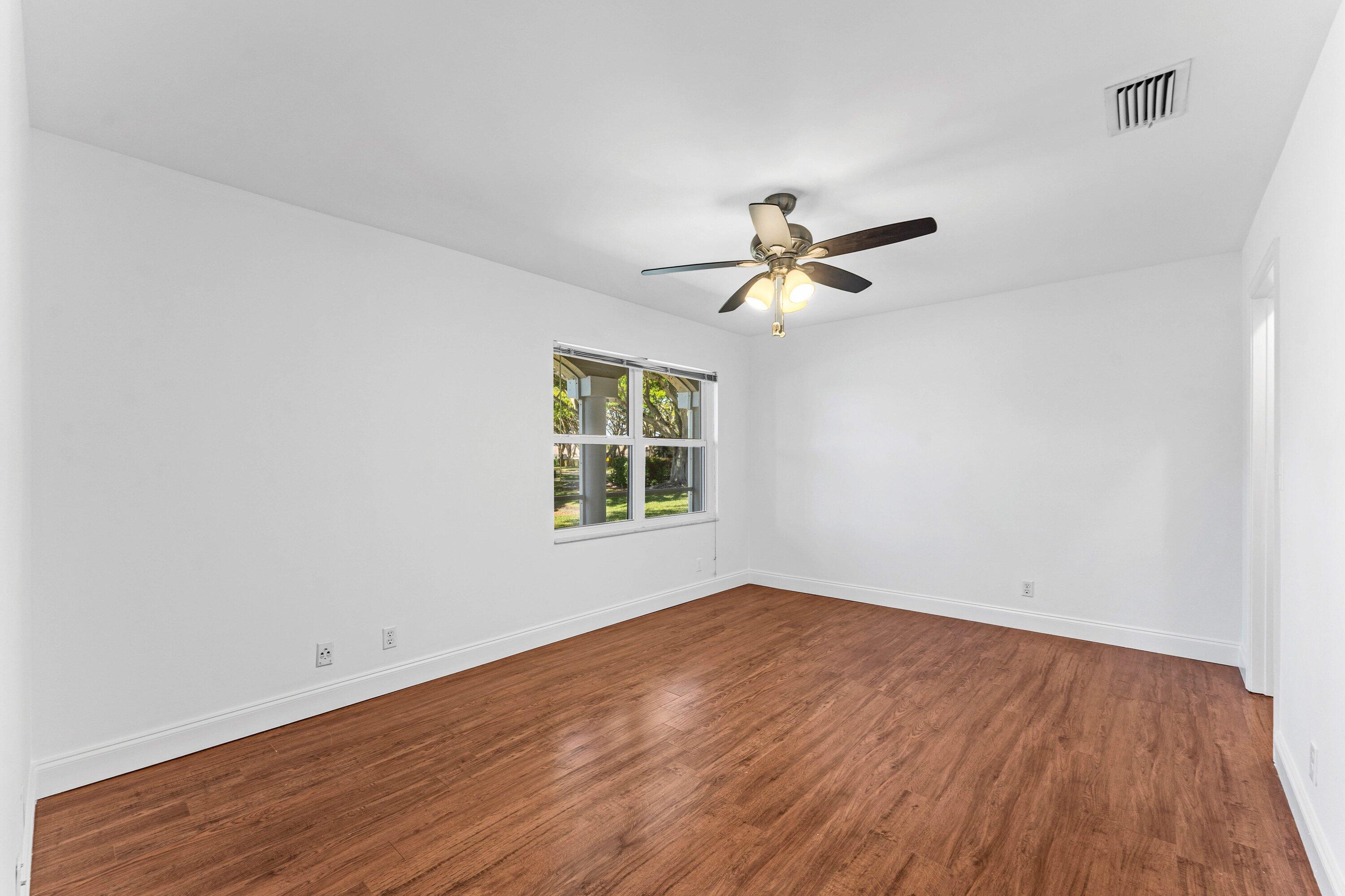 BOCA GARDENS 3 - Residential