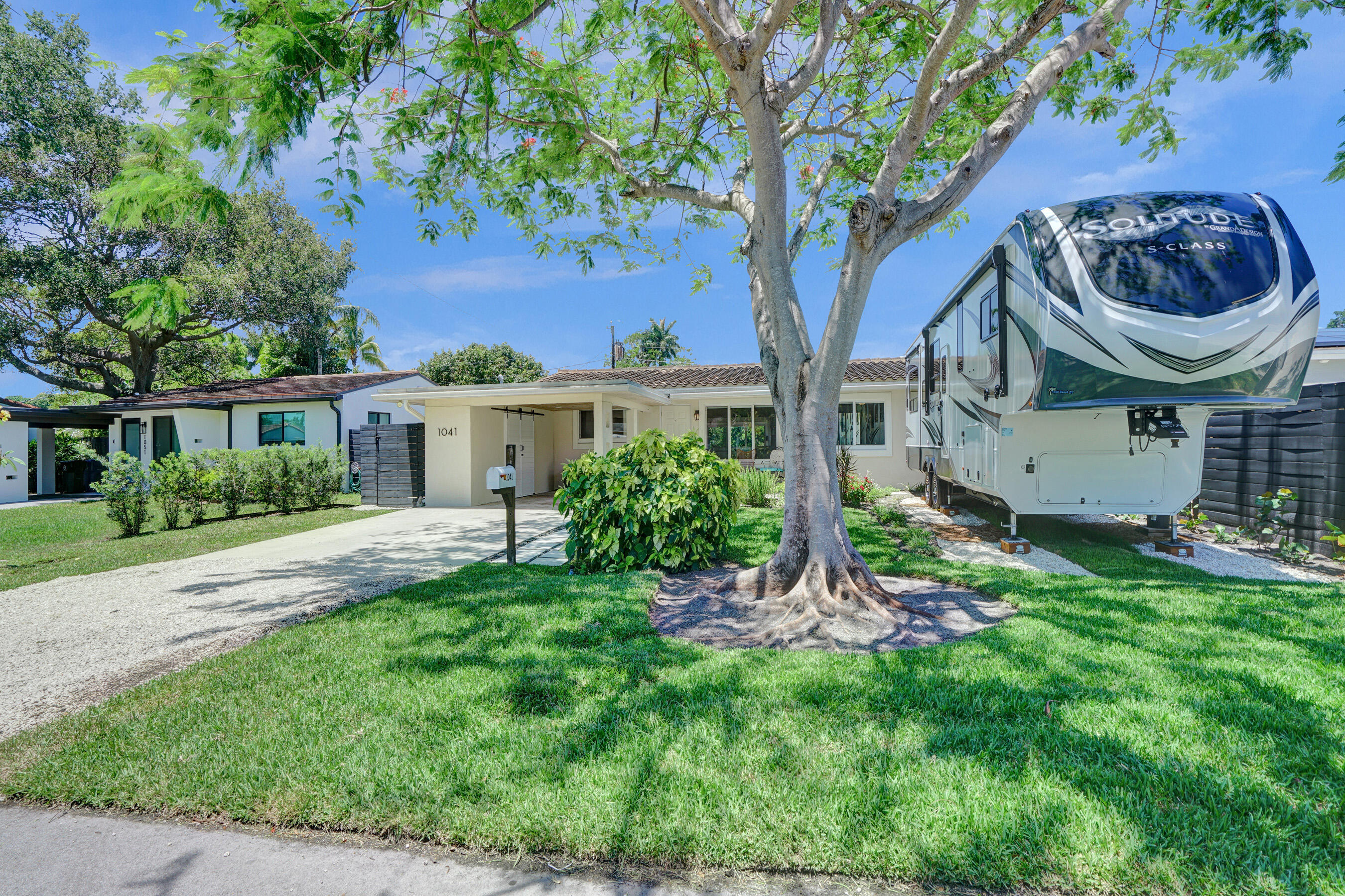 OAK GROVE - Residential Lease