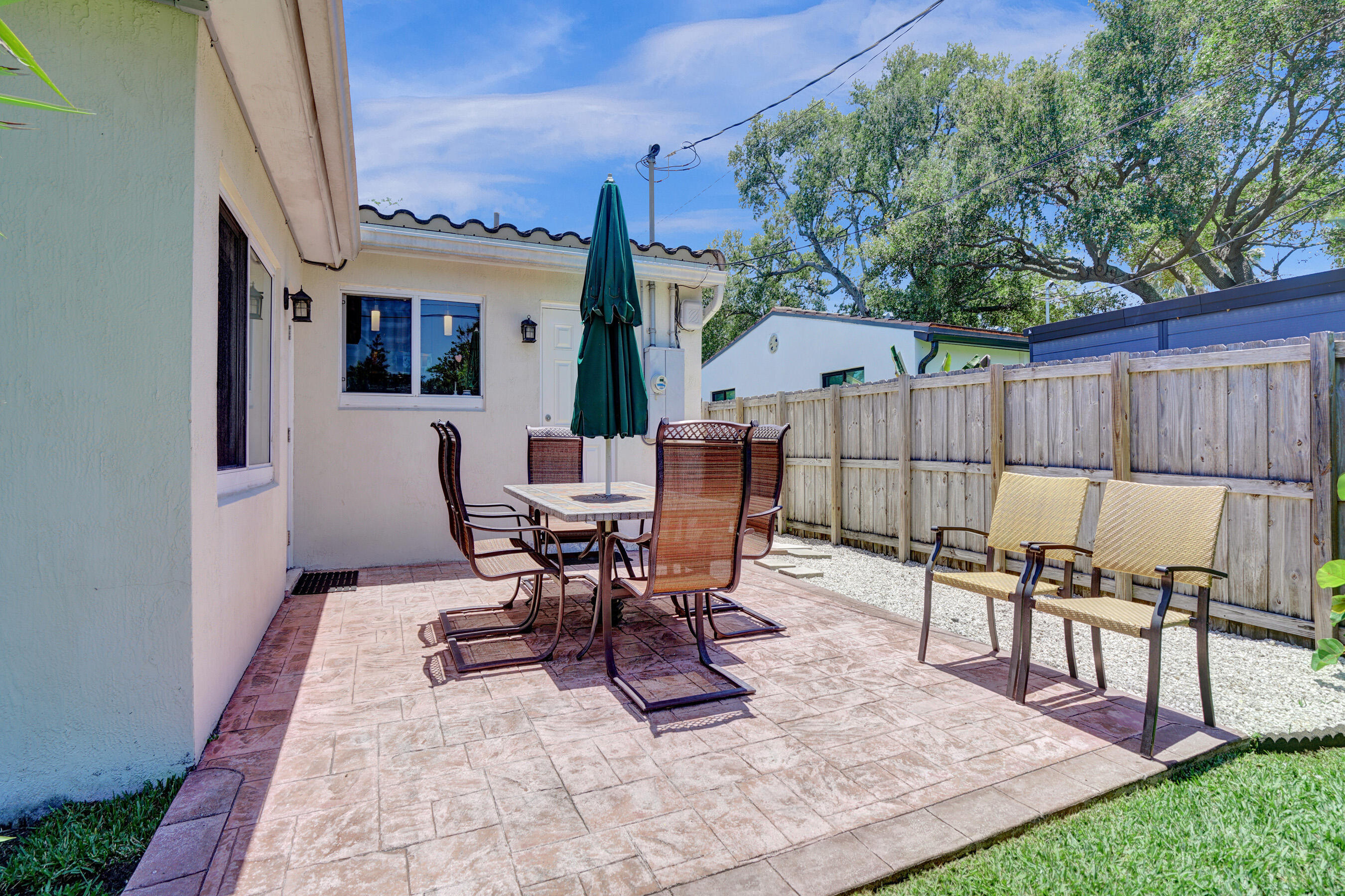 OAK GROVE - Residential Lease