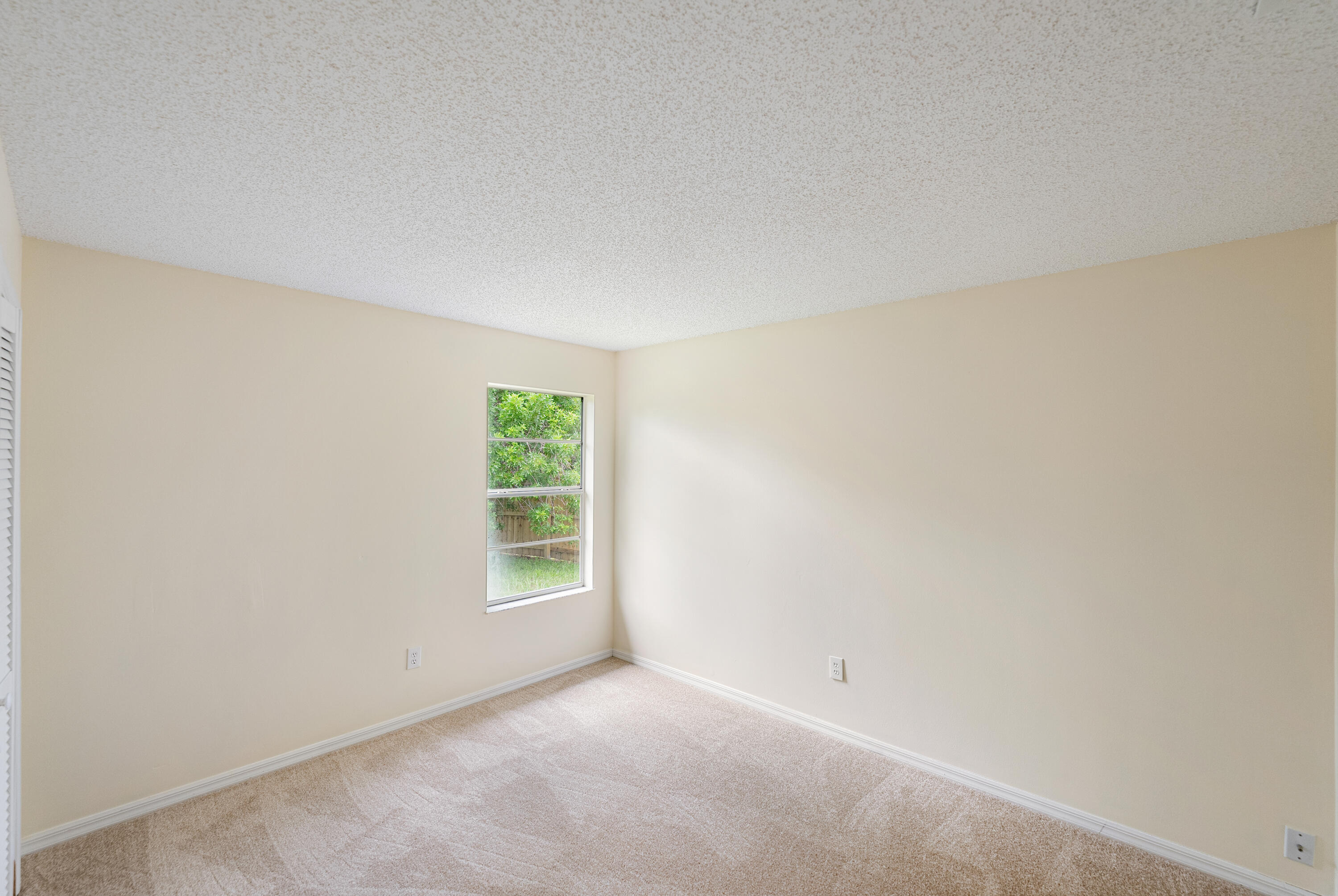 SEBASTIAN HIGHLANDS UNIT 11 - Residential