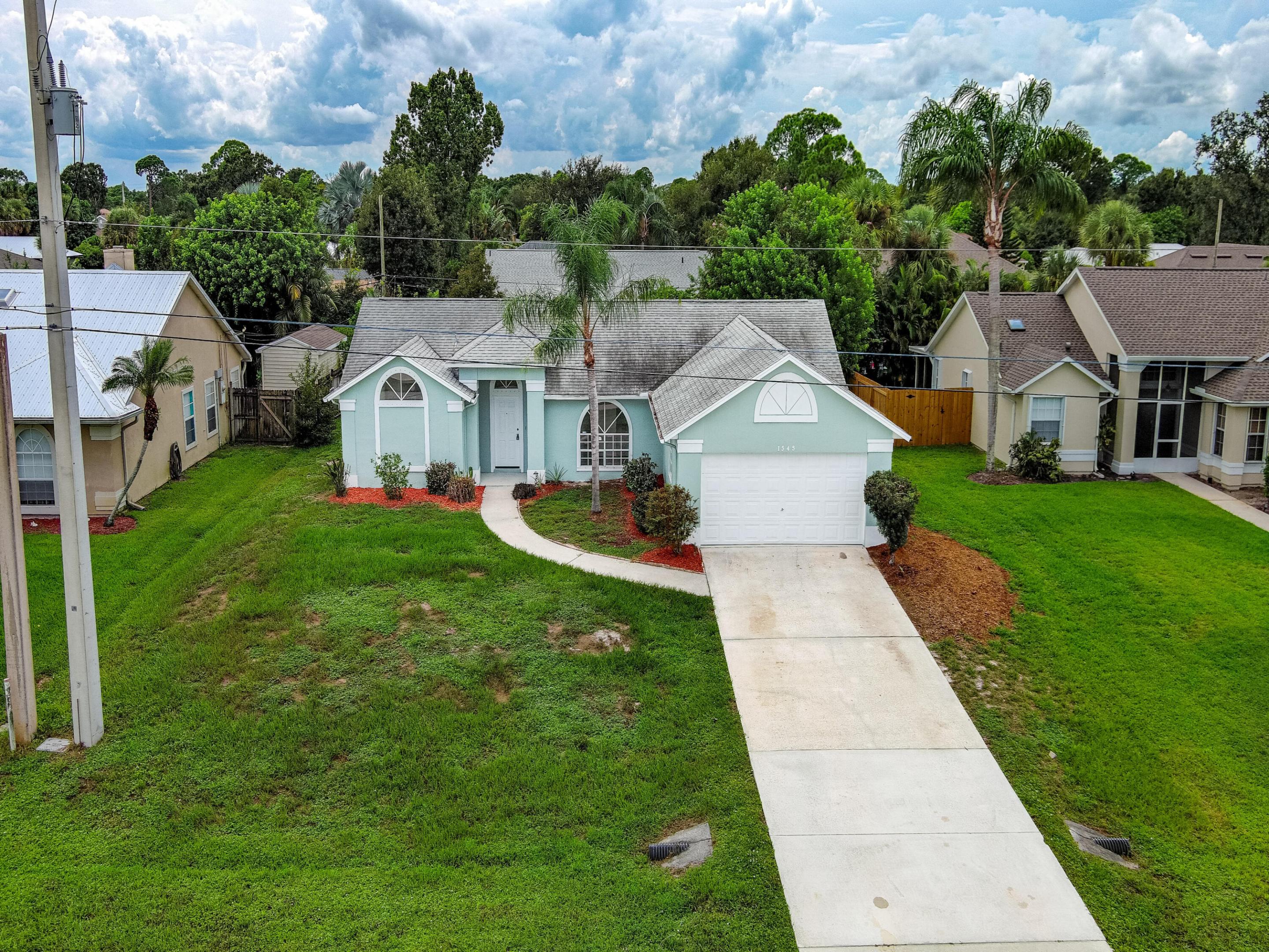 SEBASTIAN HIGHLANDS UNIT 11 - Residential