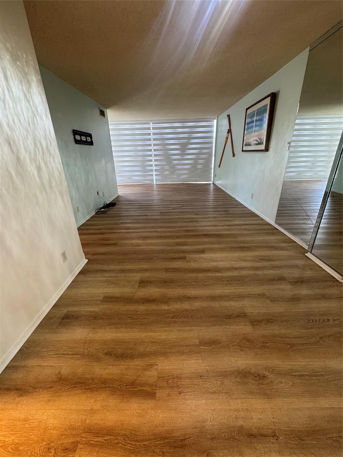 Desoto Park Condo - Residential Lease