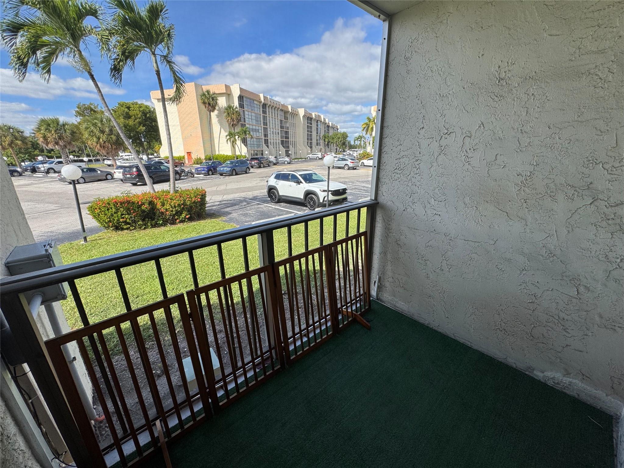 Desoto Park Condo - Residential Lease