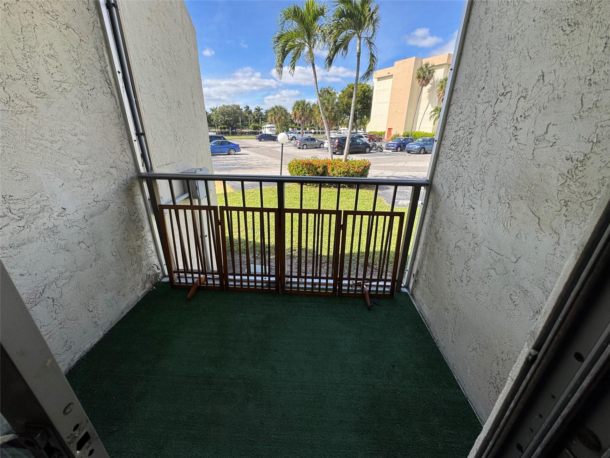 Desoto Park Condo - Residential Lease