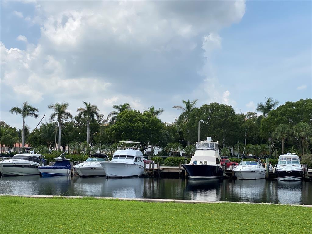 Desoto Park Condo - Residential Lease