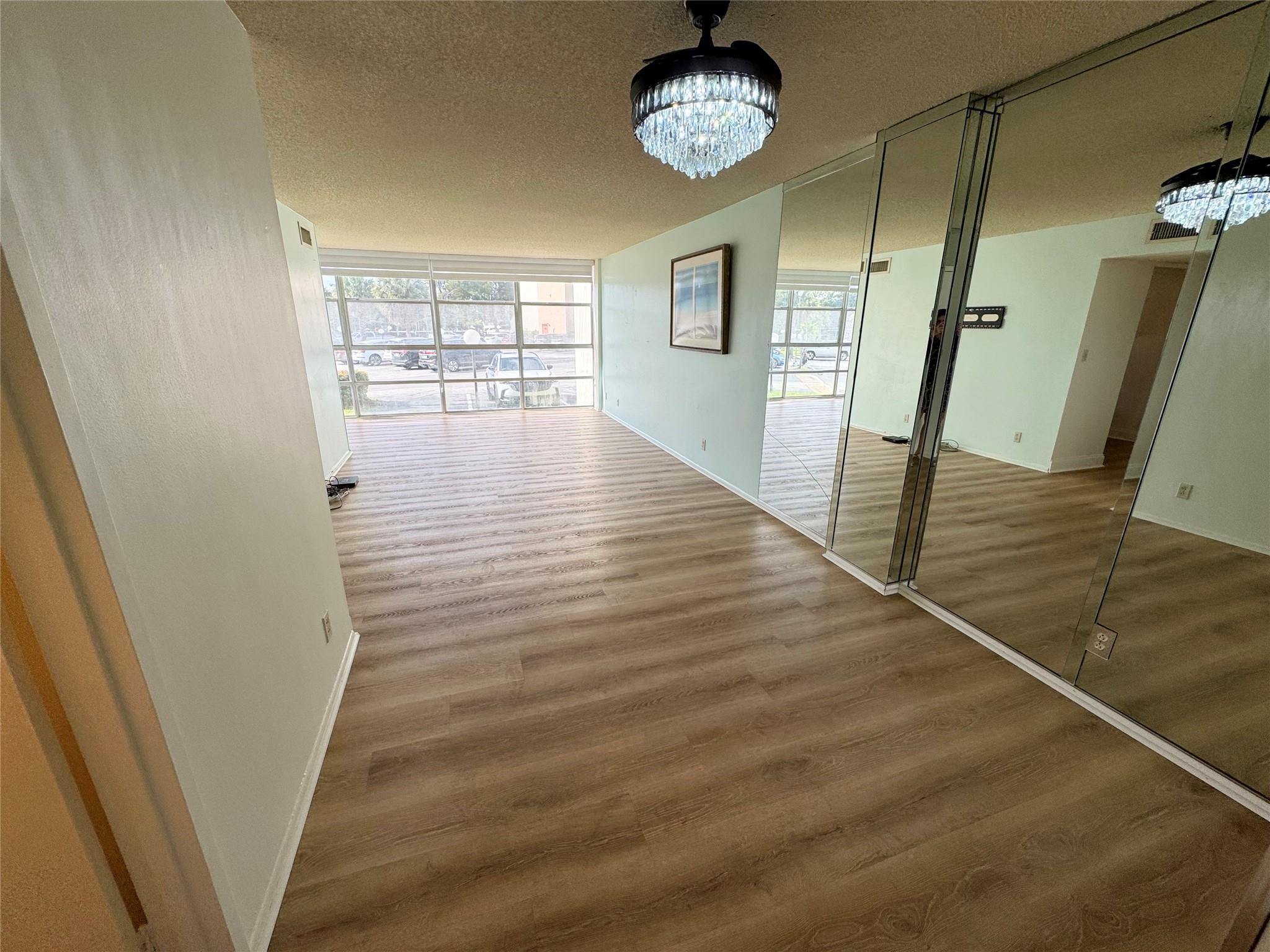 Desoto Park Condo - Residential Lease