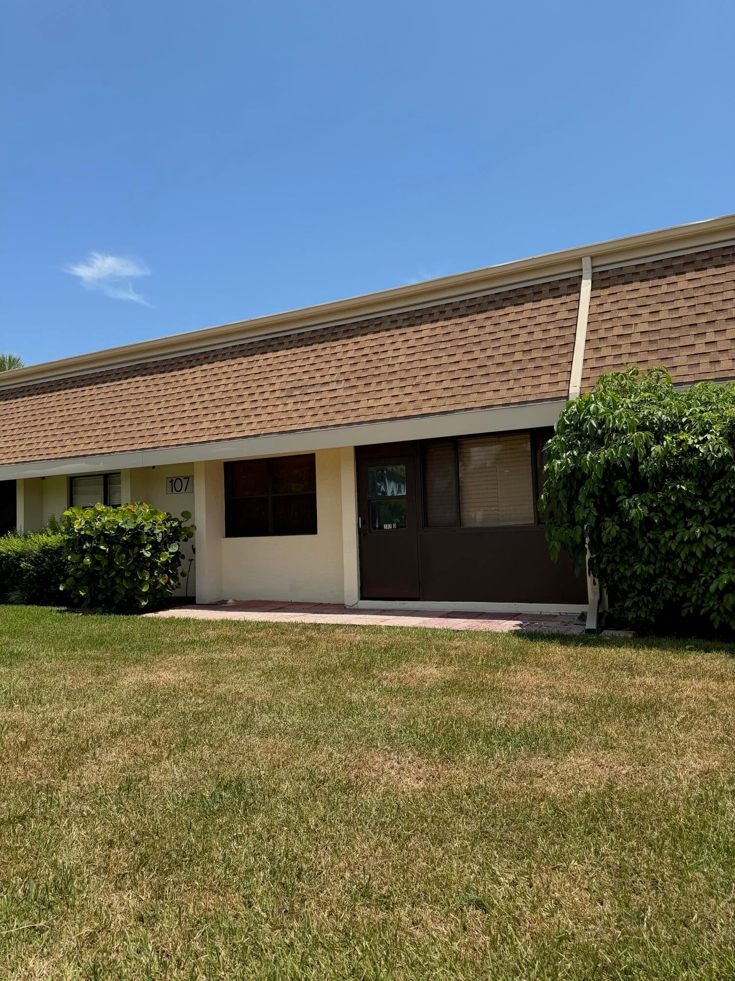 107 HALF MOON Circle D